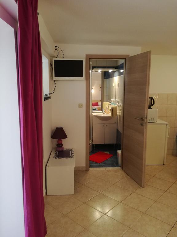 Guesthouse Villa Juric Цриквениця Екстер'єр фото